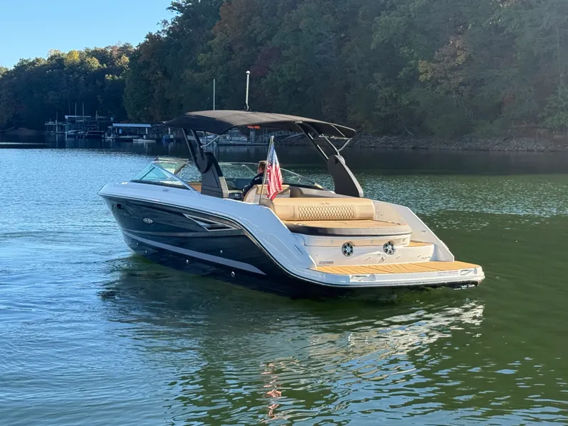 Slide: The Image of Sea Ray 280 SLX 2023 - 14