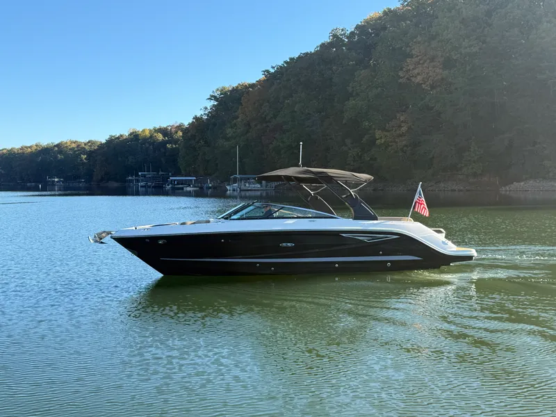 Slide: The Image of Sea Ray 280 SLX 2023 - 2