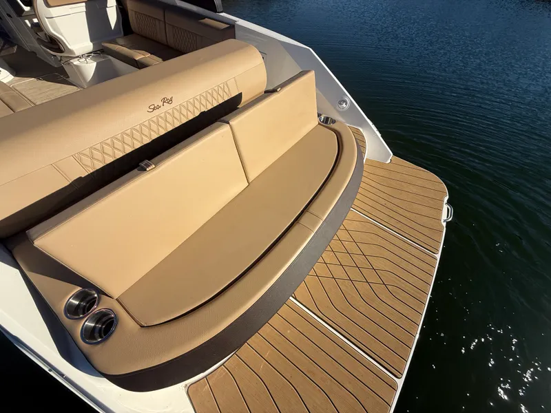 Slide: The Image of Sea Ray 280 SLX 2023 - 22