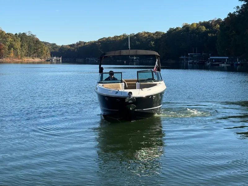 Slide: The Image of Sea Ray 280 SLX 2023 - 5