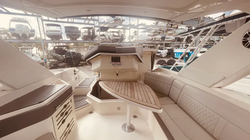 Slide: The Image of Sea Ray 310 SLX OUTBOARD 2021 - 45