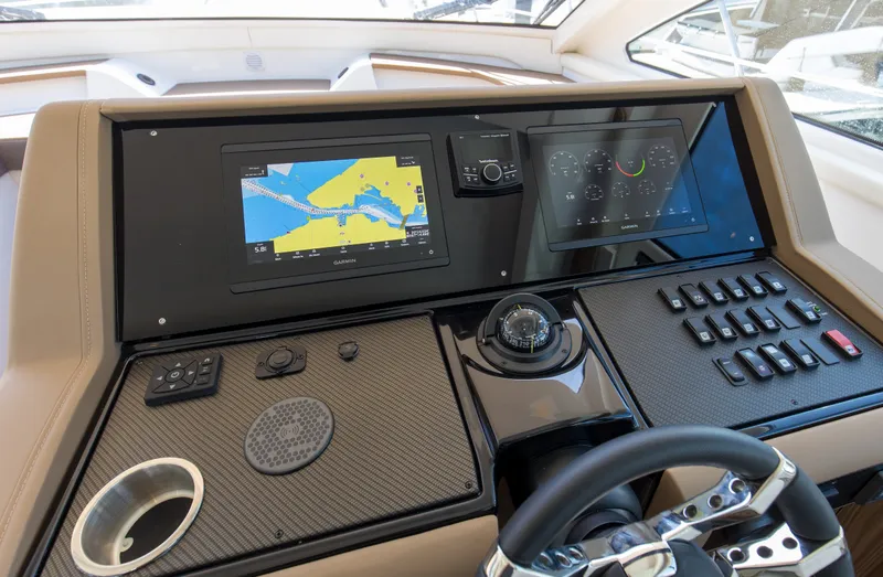 Slide: The Image of Cruisers 42 Cantius 2026 - 23