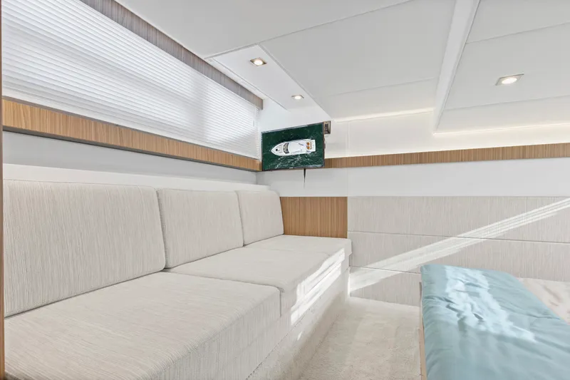 Slide: The Image of Cruisers 42 Cantius 2026 - 49