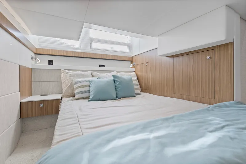 Slide: The Image of Cruisers 42 Cantius 2026 - 57