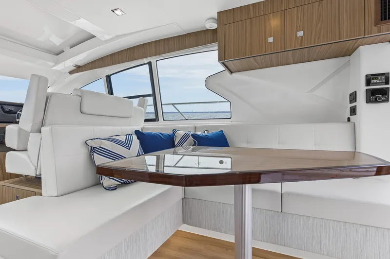 Slide: The Image of Cruisers 42 Cantius 2026 - 59