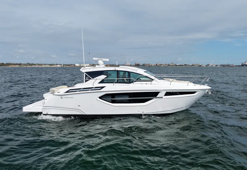 Slide: The Image of Cruisers 42 Cantius 2026 - 6