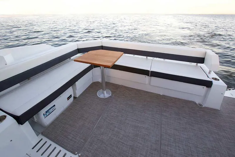 Slide: The Image of Cruisers Yachts 42 Cantius 2026 - 5