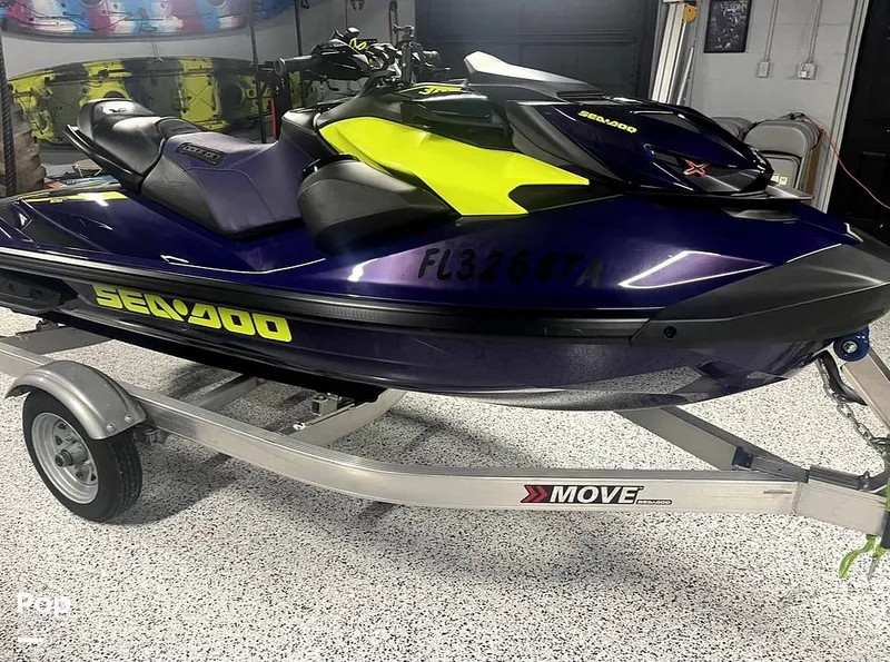Slide: The Image of Sea-Doo RXP-X 300 2021 - 13365487