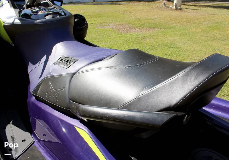 Slide: The Image of Sea-Doo RXP-X 300 2021 - 13431372
