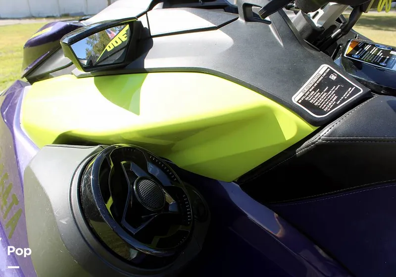 Slide: The Image of Sea-Doo RXP-X 300 2021 - 13431374