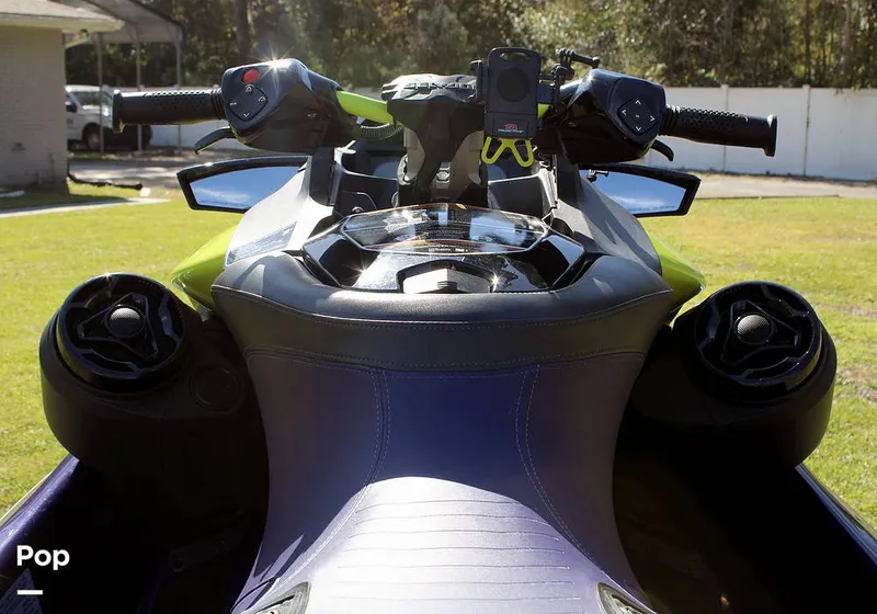 Slide: The Image of Sea-Doo RXP-X 300 2021 - 13431375