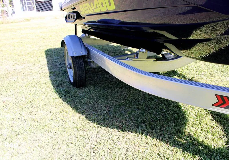 Slide: The Image of Sea-Doo RXP-X 300 2021 - 13431364