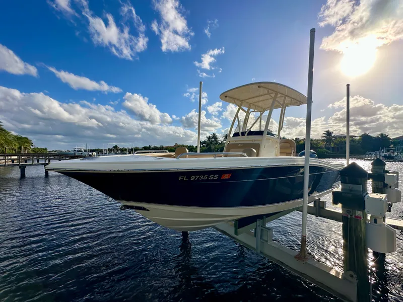 Slide: The Image of Scout 215 XSF 2020 - 3