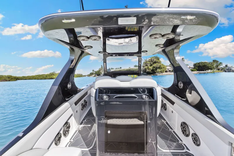 Slide: The Image of Mystic Powerboats M3800 2024 - 29