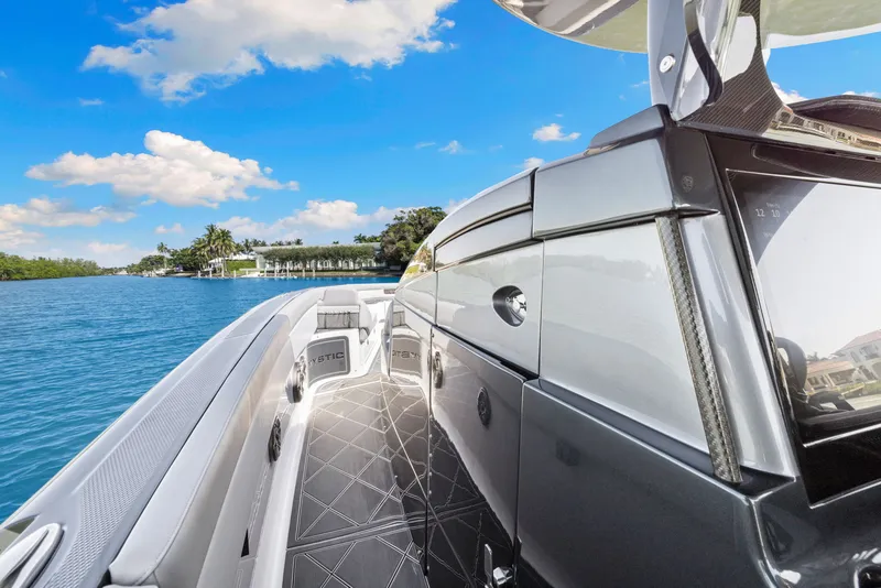 Slide: The Image of Mystic Powerboats M3800 2024 - 34