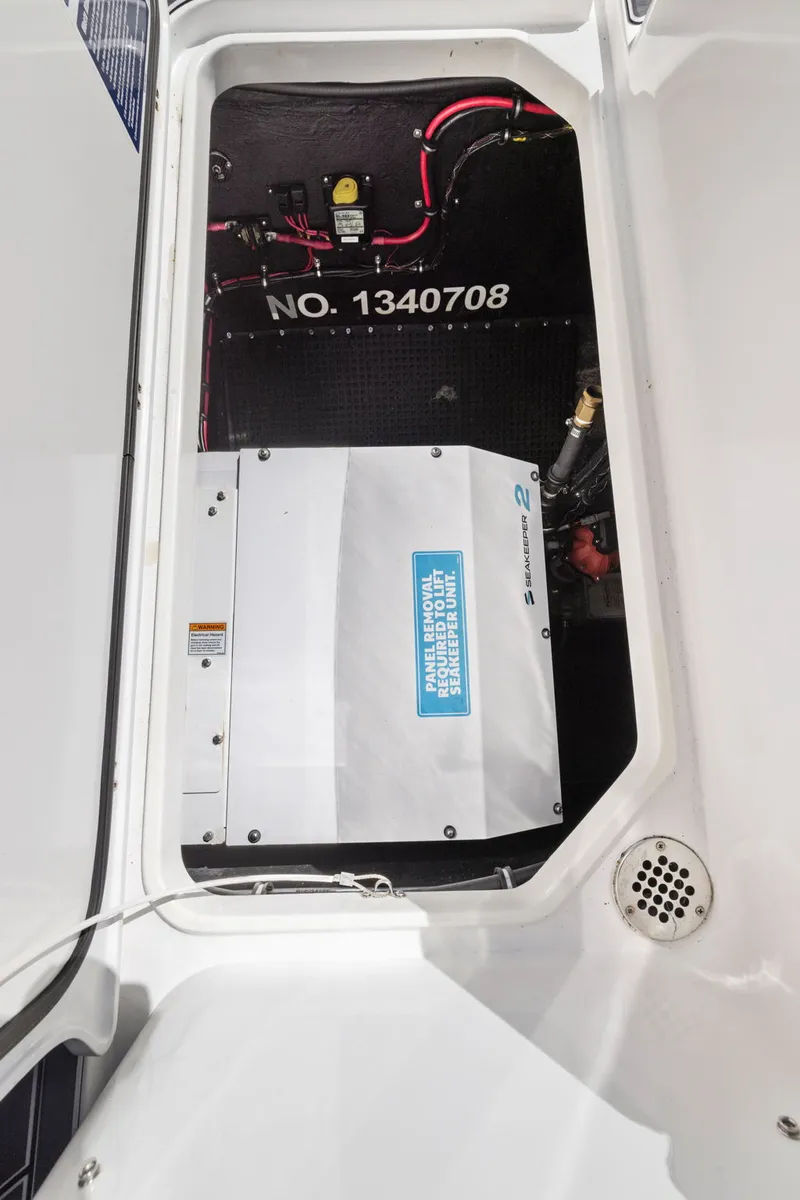 Slide: The Image of Mystic Powerboats M3800 2024 - 35