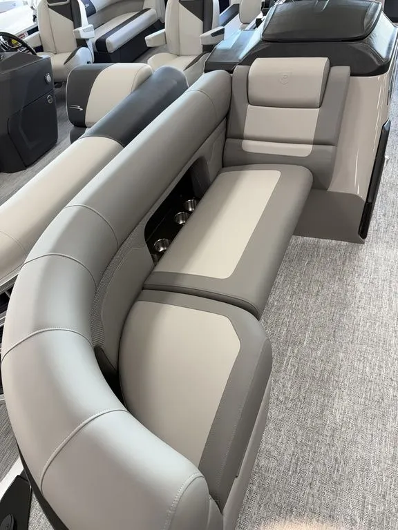 Slide: The Image of Premier 230 Sunsation Angler 2PT 2026 - 4