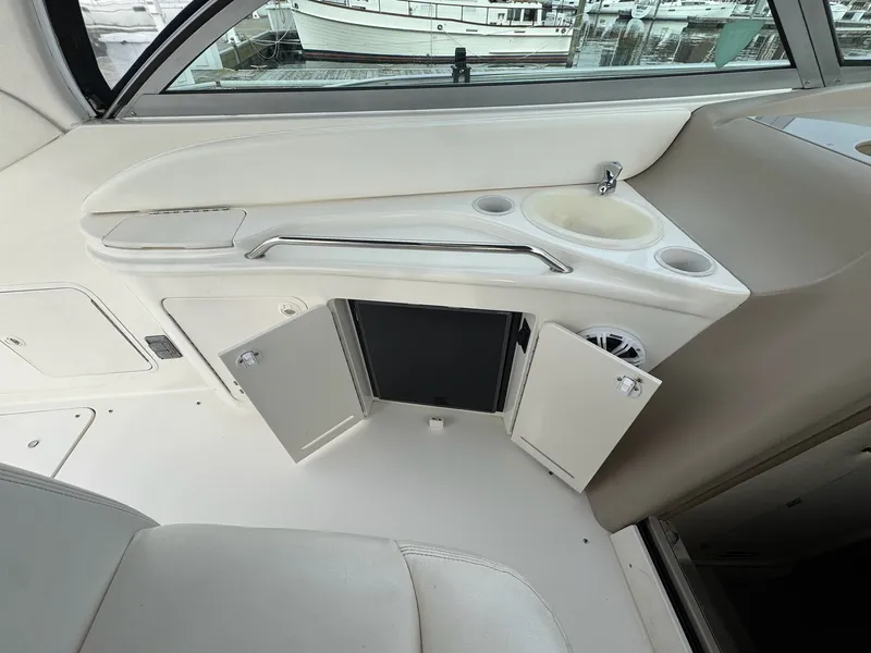Slide: The Image of Sea Ray 340 Sundancer 2000 - 18