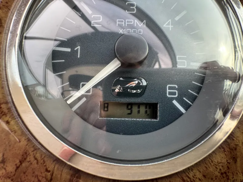 Slide: The Image of Sea Ray 340 Sundancer 2000 - 21