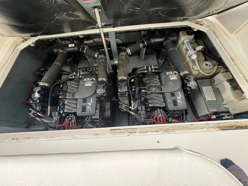 Slide: The Image of Sea Ray 340 Sundancer 2000 - 31