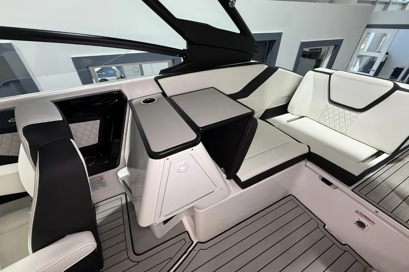 Slide: The Image of Yamaha 252S 2026 - 11