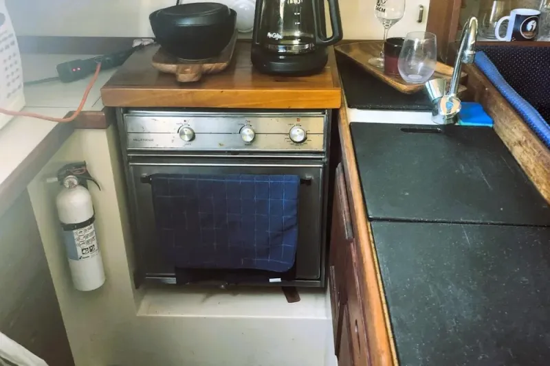 Slide: The Image of Catalina 30 MkII 1987 - 10