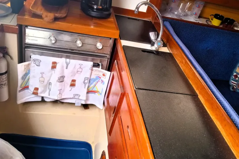 Slide: The Image of Catalina 30 MkII 1987 - 17