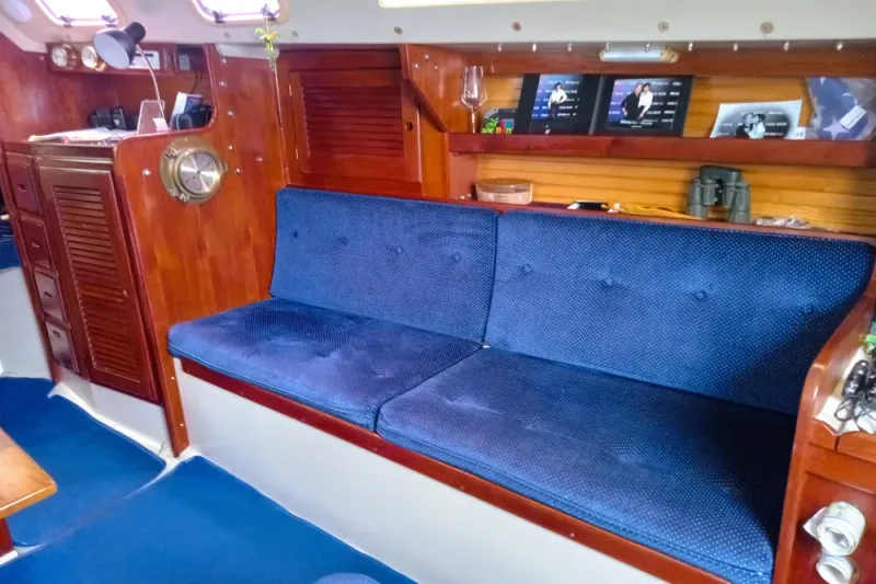 Slide: The Image of Catalina 30 MkII 1987 - 22