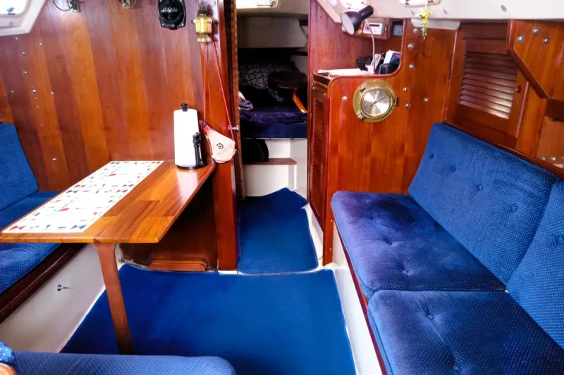 Slide: The Image of Catalina 30 MkII 1987 - 24