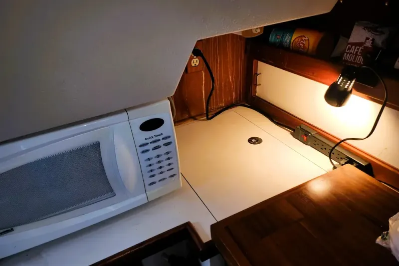 Slide: The Image of Catalina 30 MkII 1987 - 3