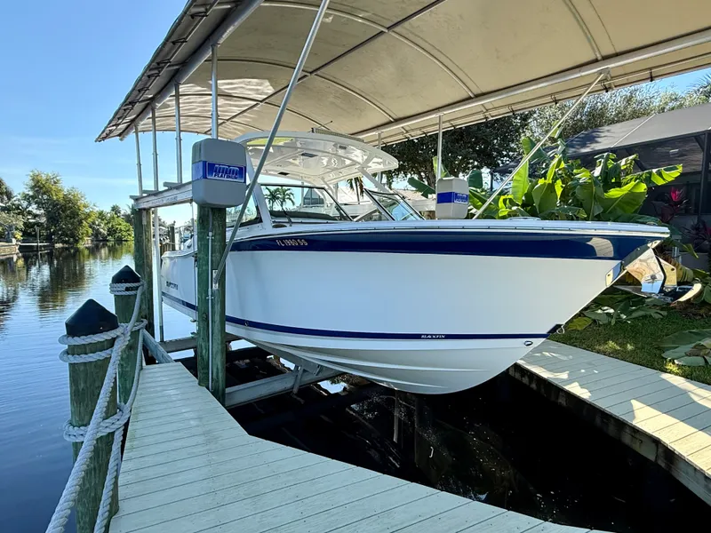 The Image of Blackfin 272 DC 2019 - 0