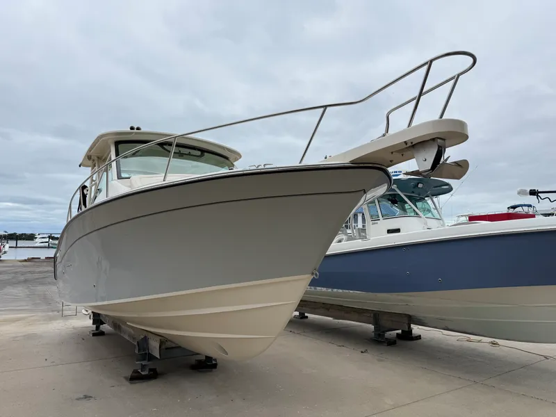 Slide: The Image of Grady-White 330 EXPRESS 2025 - 3