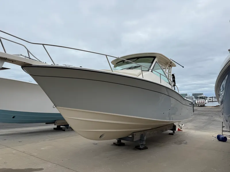 Slide: The Image of Grady-White 330 EXPRESS 2025 - 4