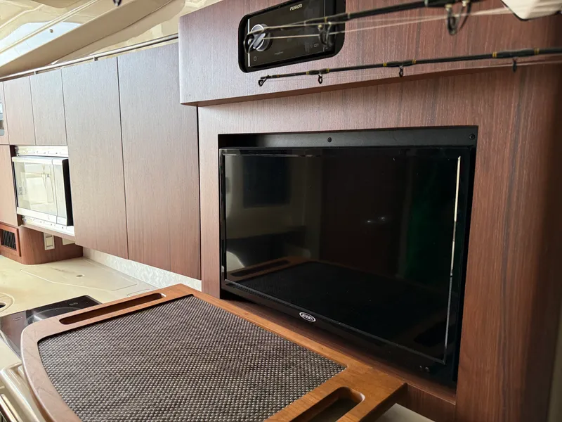 Slide: The Image of Grady-White 330 EXPRESS 2025 - 48