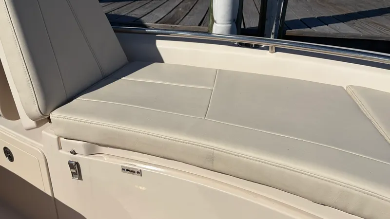 Slide: The Image of Grady-White 251 COASTAL EXPLORER 2022 - 29