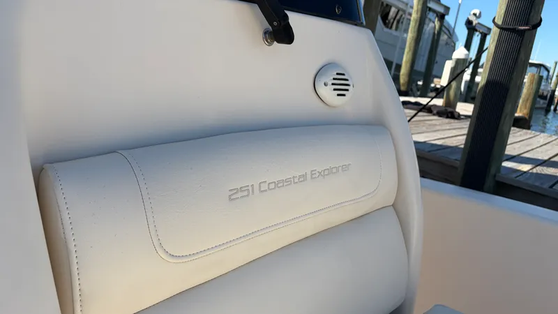 Slide: The Image of Grady-White 251 COASTAL EXPLORER 2022 - 35