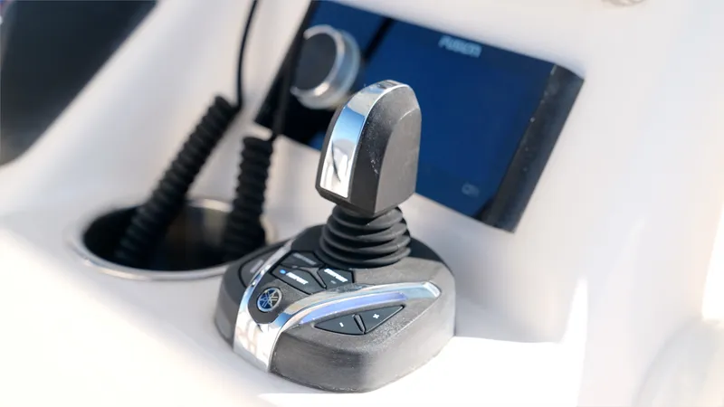 Slide: The Image of Grady-White 251 COASTAL EXPLORER 2022 - 9