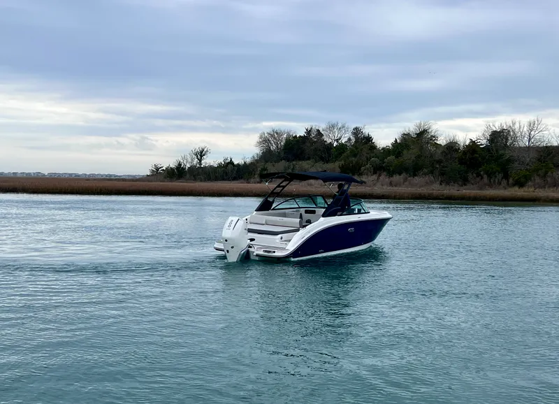 Slide: The Image of Sea Ray SDX 250 Outboard 2026 - 4