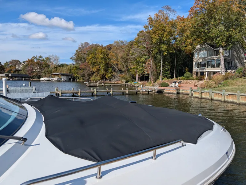 Slide: The Image of Cruisers Yachts 38 GLS 2021 - 4