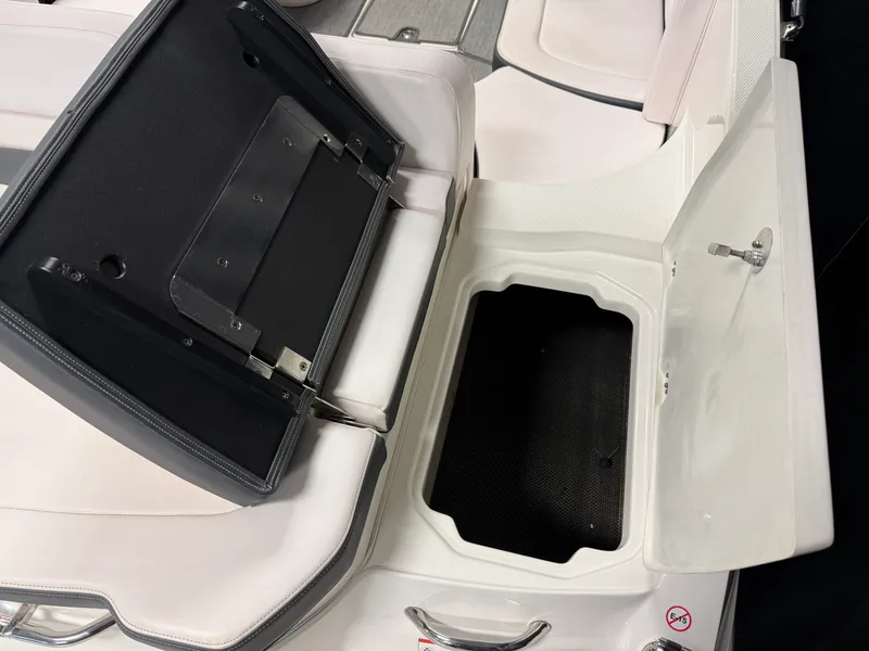 Slide: The Image of Chaparral 246 2019 - 18