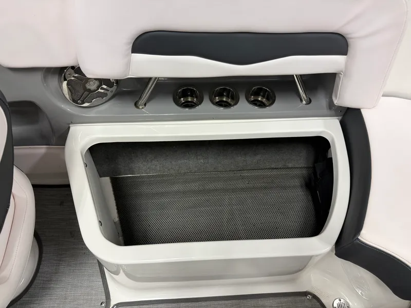 Slide: The Image of Chaparral 246 2019 - 24