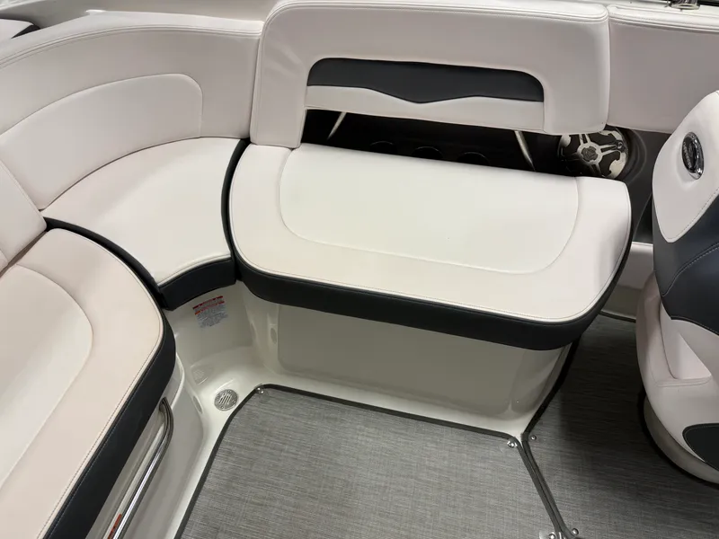 Slide: The Image of Chaparral 246 2019 - 25