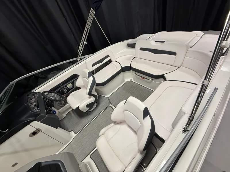 Slide: The Image of Chaparral 246 2019 - 6