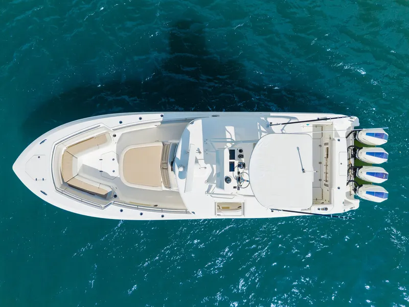 Slide: The Image of Boston Whaler 380 OUTRAGE 2020 - 2