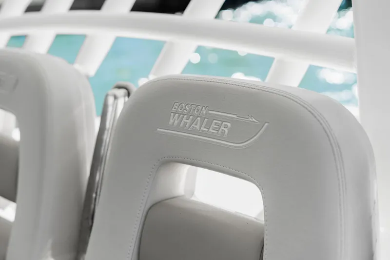 Slide: The Image of Boston Whaler 380 OUTRAGE 2020 - 47