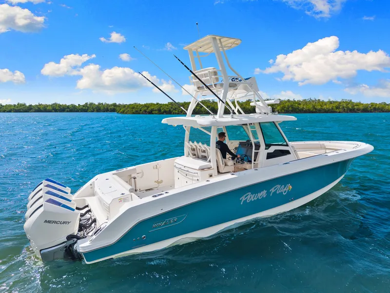 Slide: The Image of Boston Whaler 380 OUTRAGE 2020 - 8