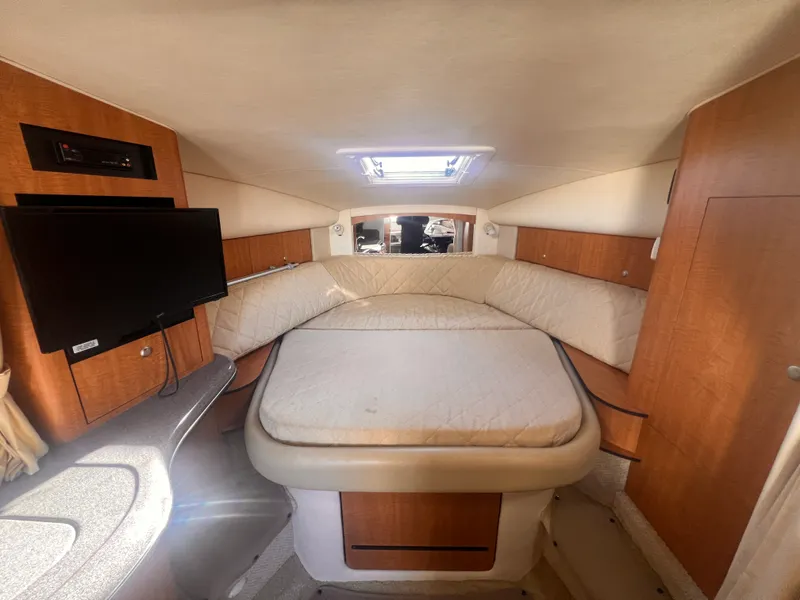 Slide: The Image of Sea Ray 320 Sundancer 2006 - 13