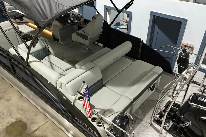 Slide: The Image of Harris Cruiser 250 2026 - 11