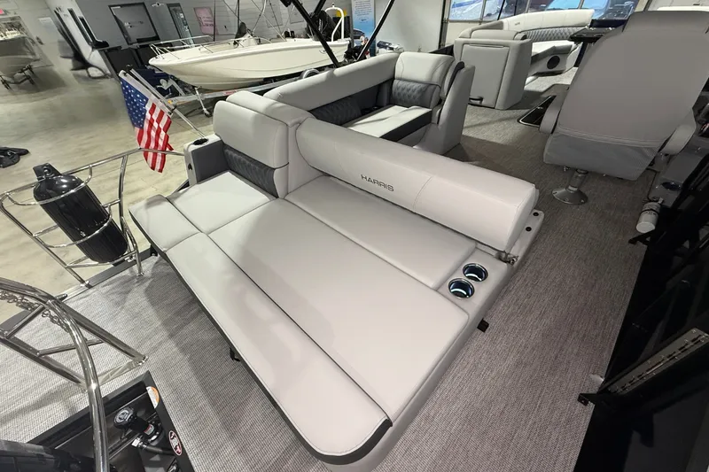 Slide: The Image of Harris Cruiser 250 2026 - 15