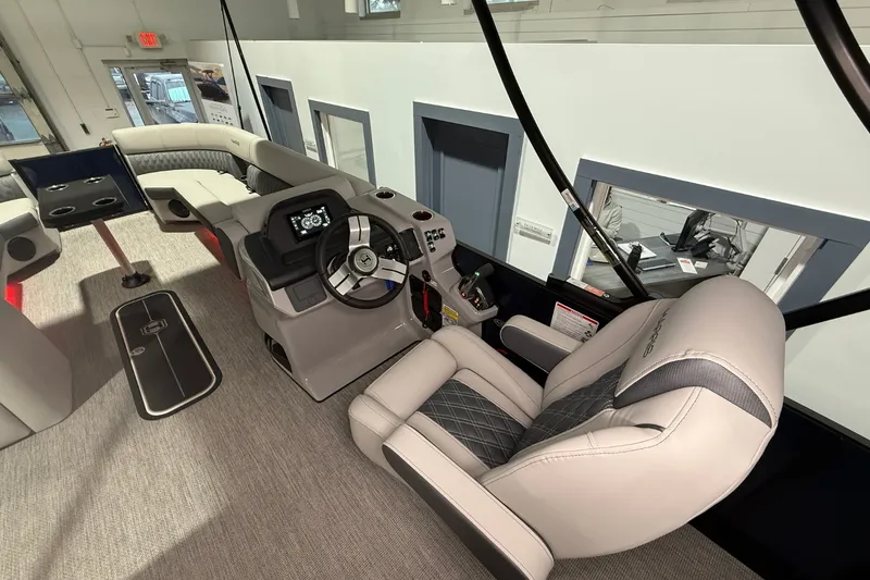 Slide: The Image of Harris Cruiser 250 2026 - 24